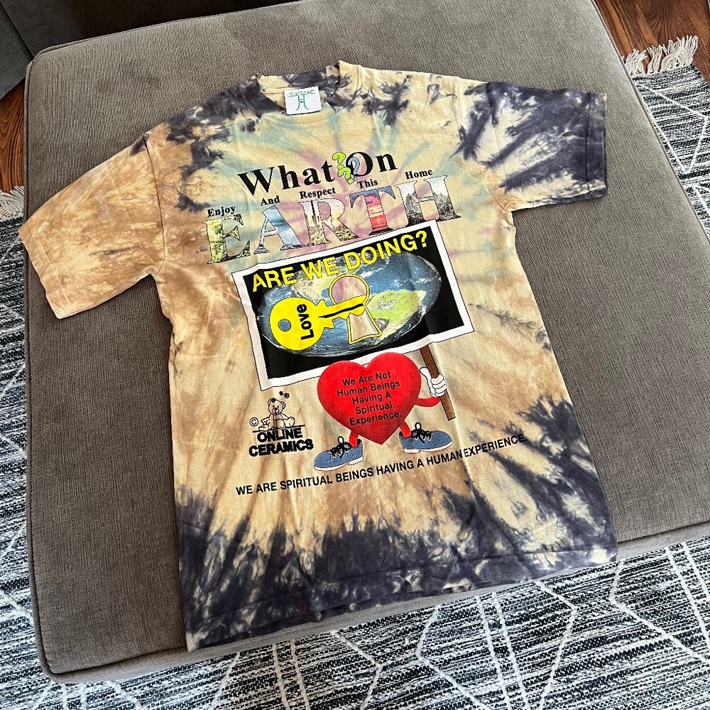 Online Ceramics graphic t shirt